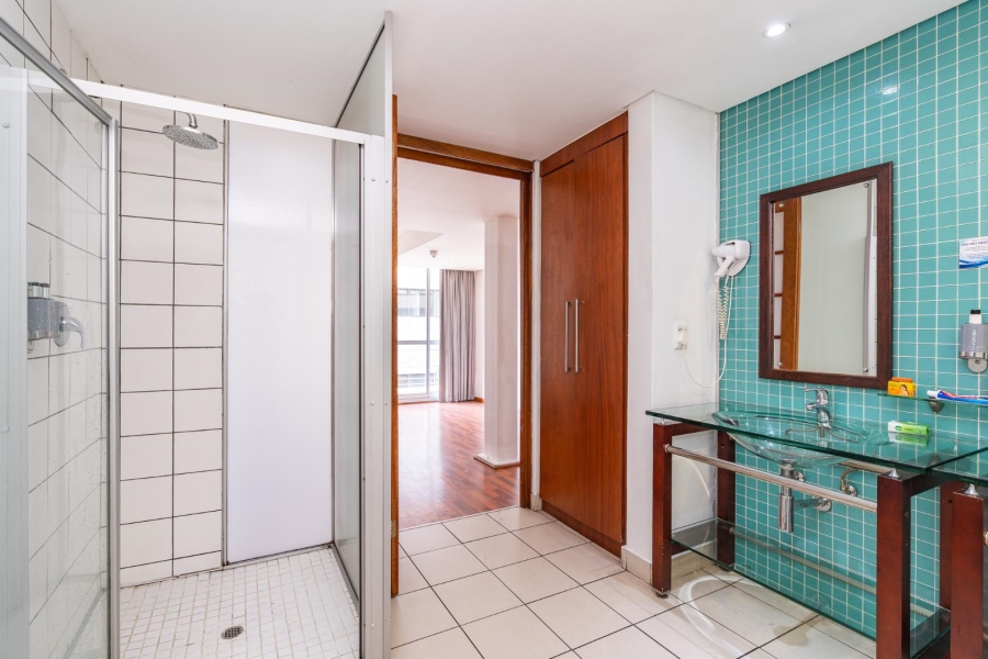 1 Bedroom Property for Sale in Foreshore Western Cape